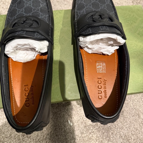 Gucci Loafers - Picture 4 of 7